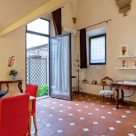 Apartment Le Colonne Palazzo Machiavelli *